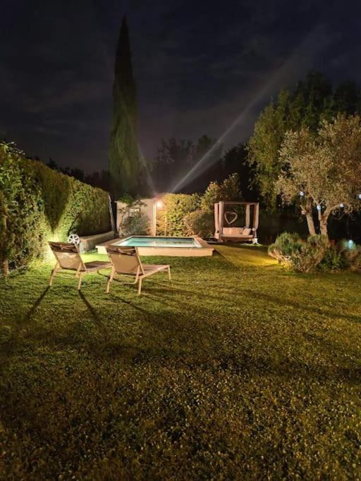 Le Cabanon Tendance Du Luberon Mérindol Exterior foto